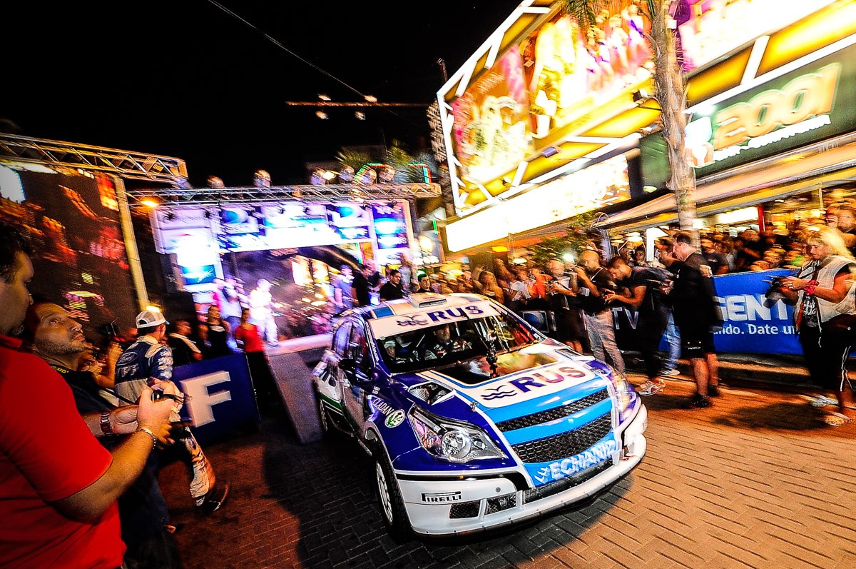 Fiesta en la largada del Rally Argentino