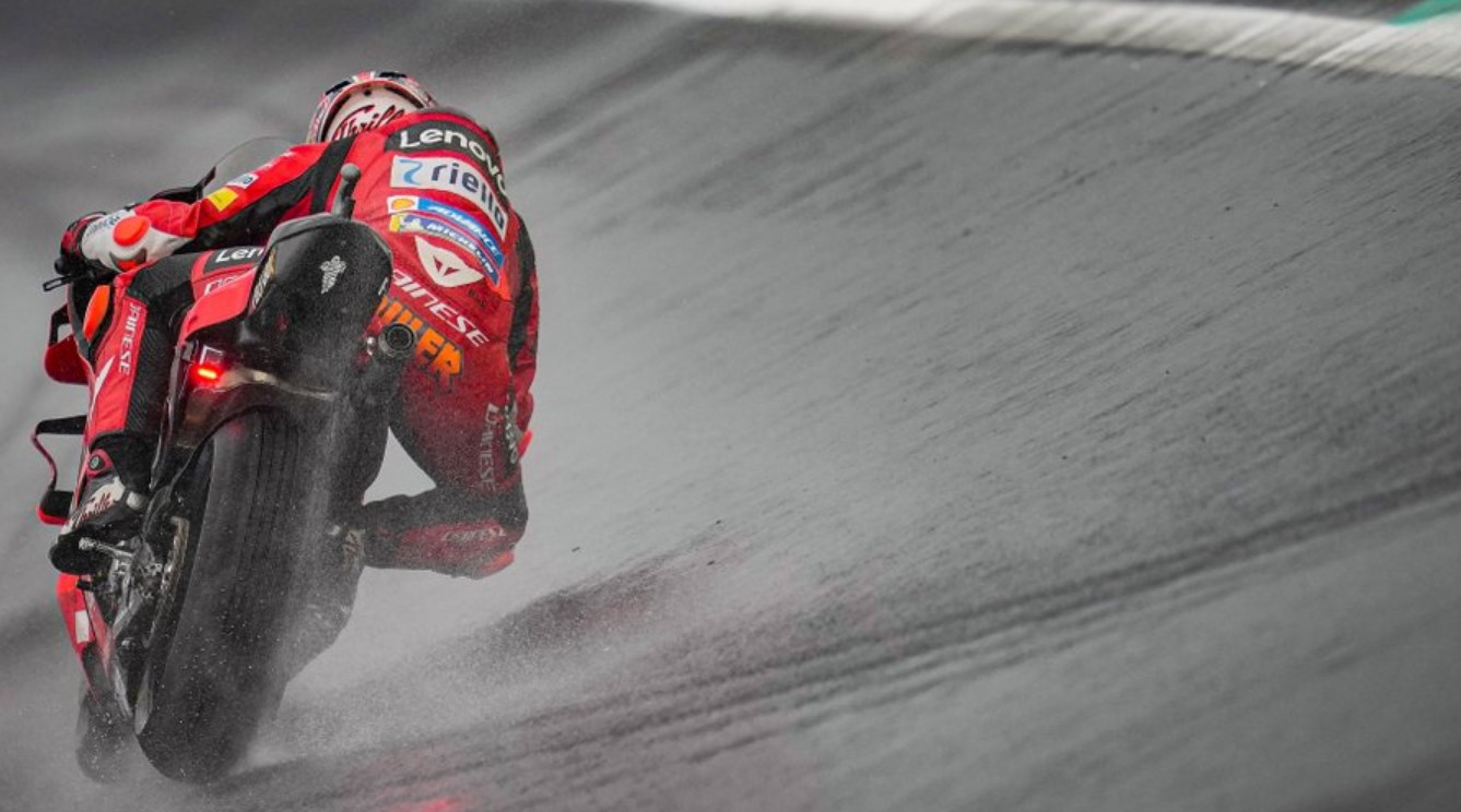 Miller ganó en España y cortó la racha de Yahama Miller ganó en España y cortó la racha de Yahama
