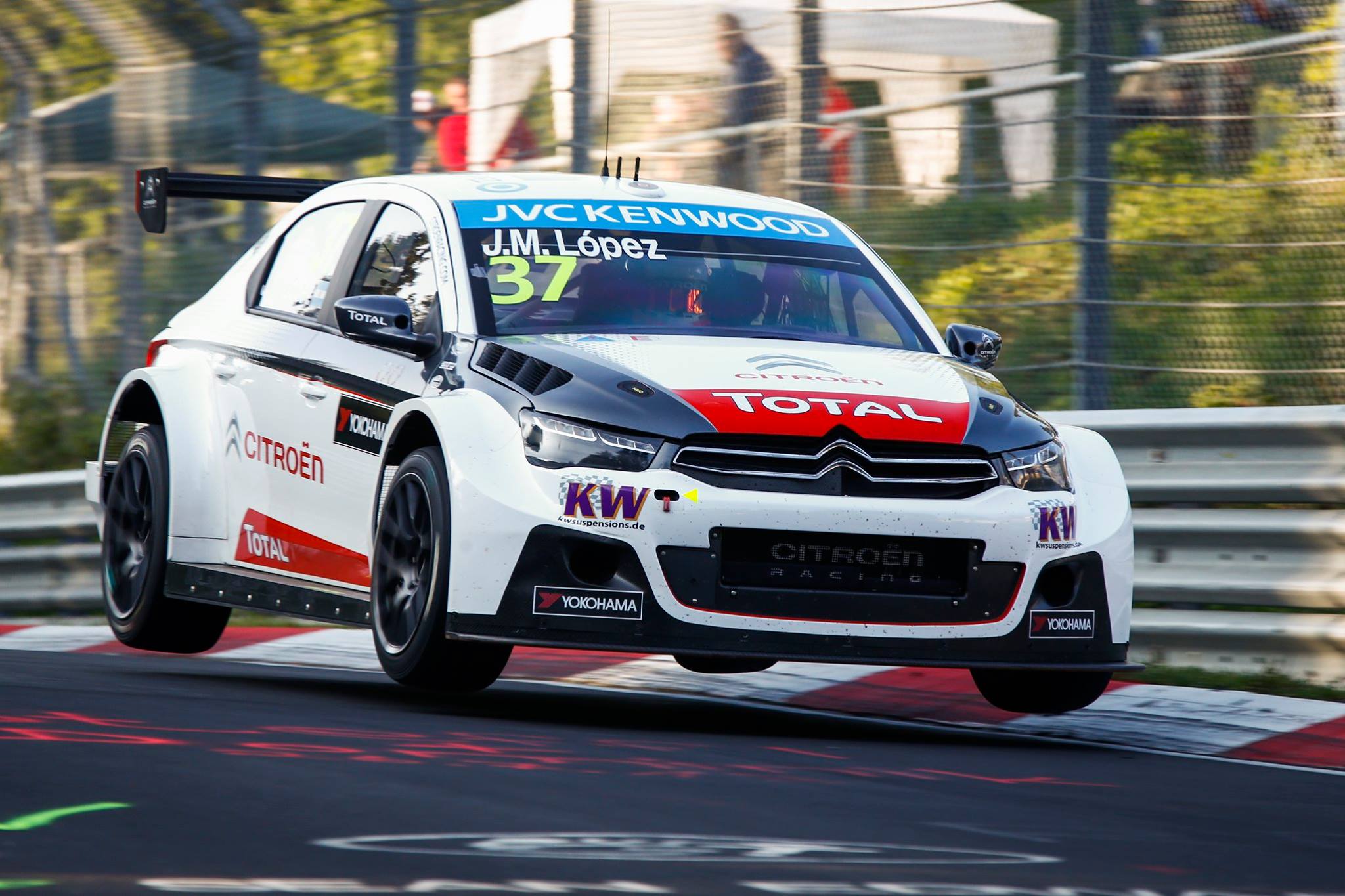 Electrizante pole de Pechito L&oacute;pez