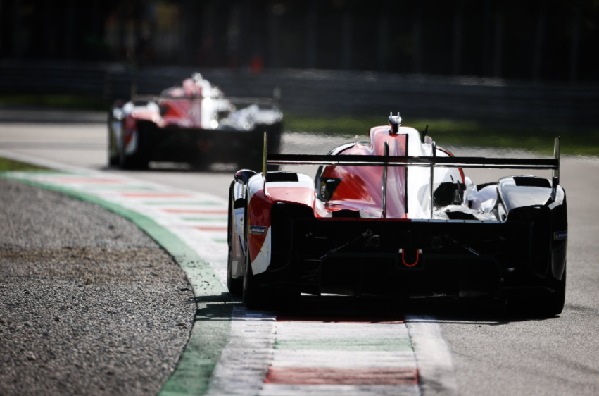 "Pechito" terminó primero los ensayos en Monza "Pechito" terminó primero los ensayos en Monza