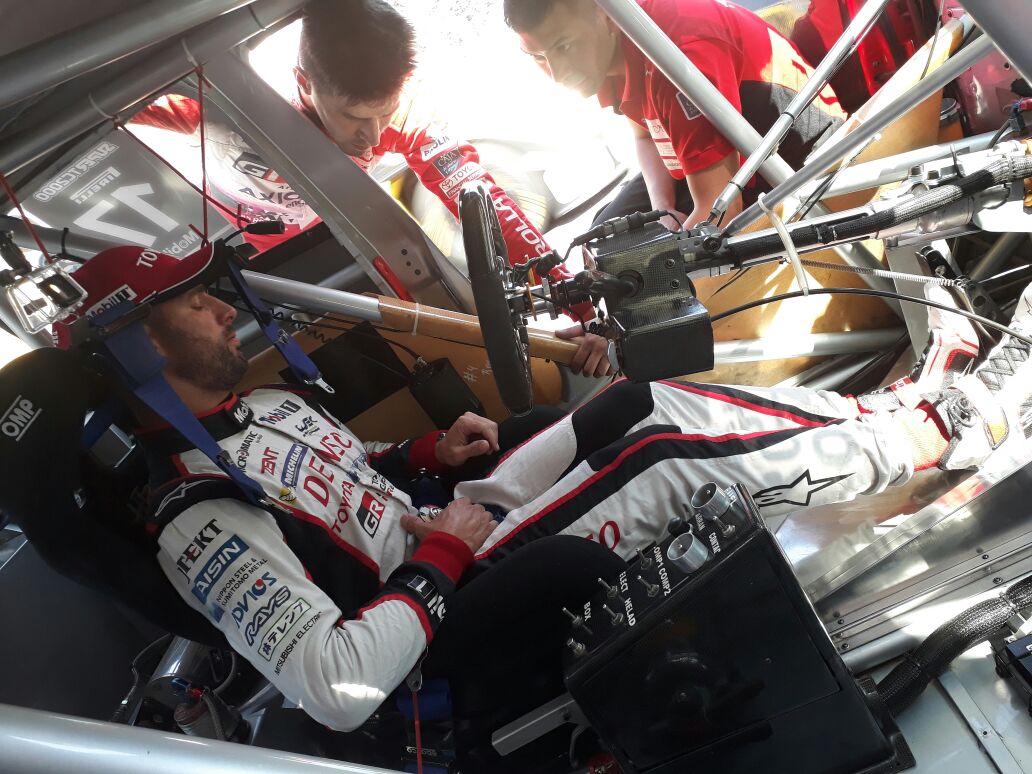 Pechito prob&oacute; en Alta Gracia con Toyota