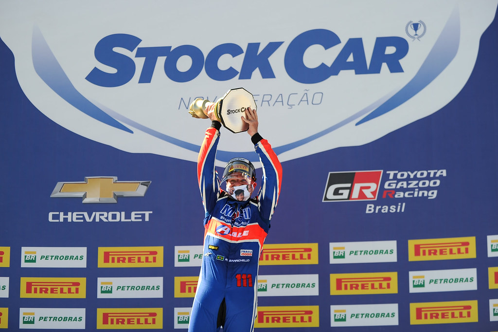 Barrichello se lamentó por no poder viajar a la Argentina Barrichello se lamentó por no poder viajar a la Argentina