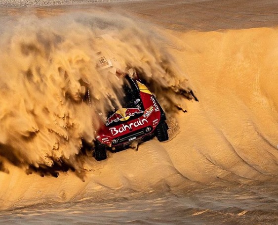 Sainz perdi&oacute; terreno, pero a&uacute;n cuenta con una buena ventaja
