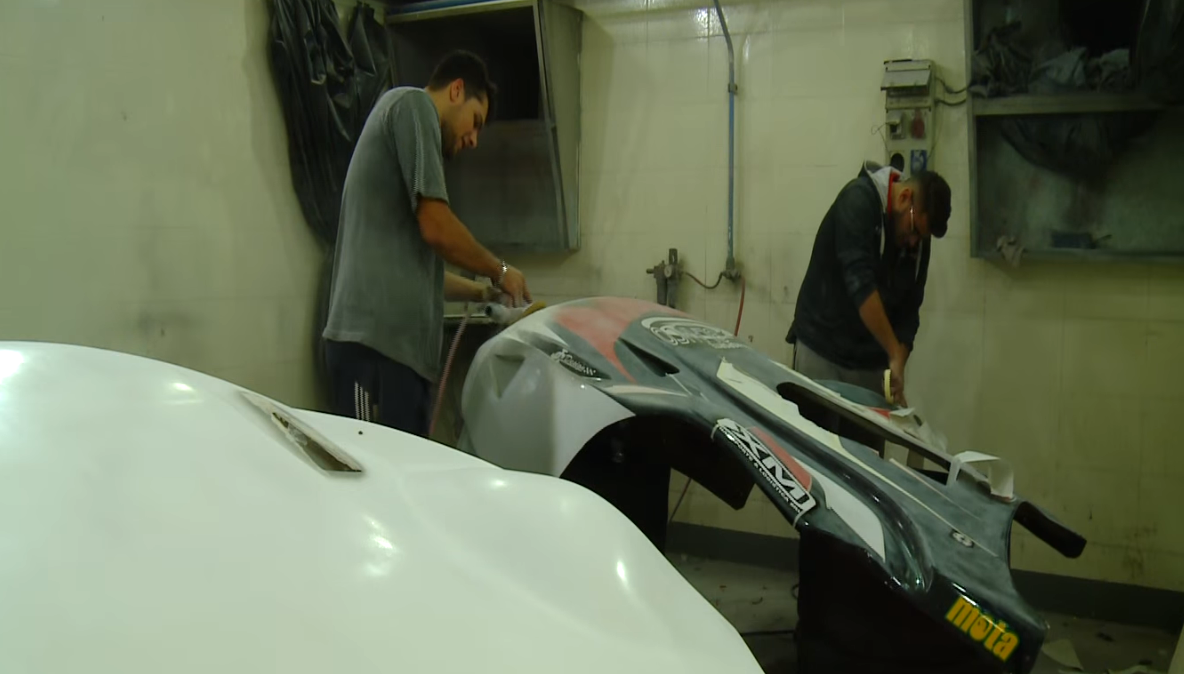Así se trabaja en el JP Racing Así se trabaja en el JP Racing