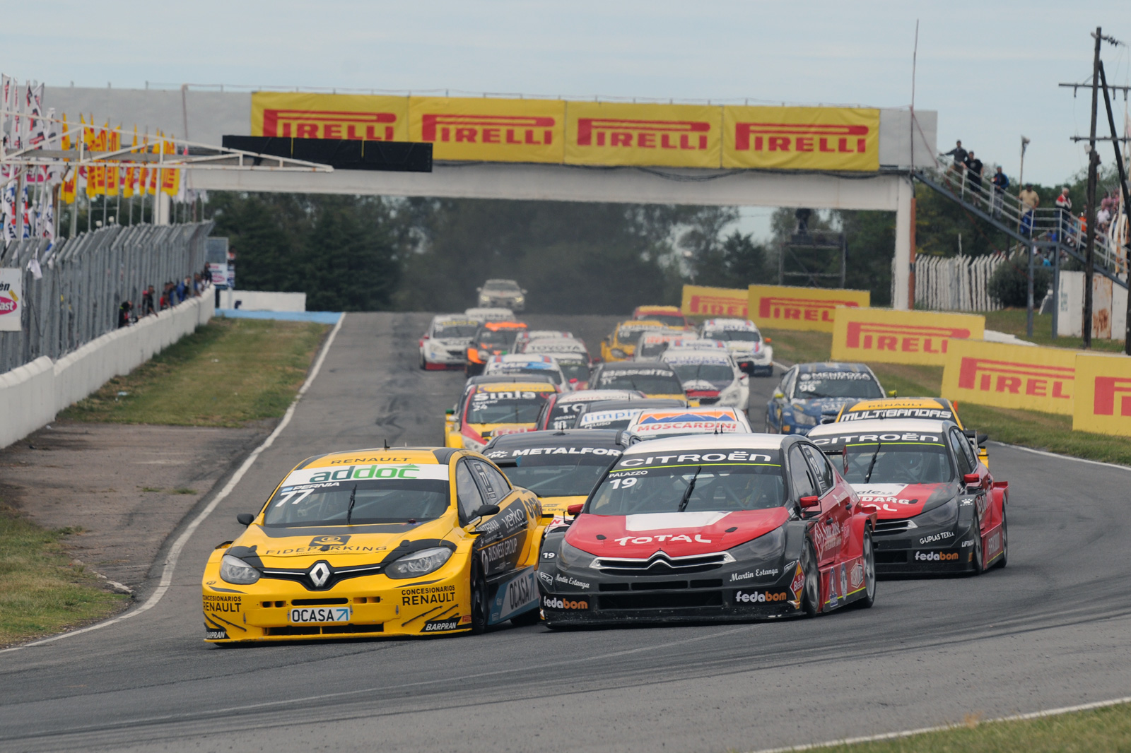 TC2000 en Buenos Aires: Entre estrellas y solidaridad