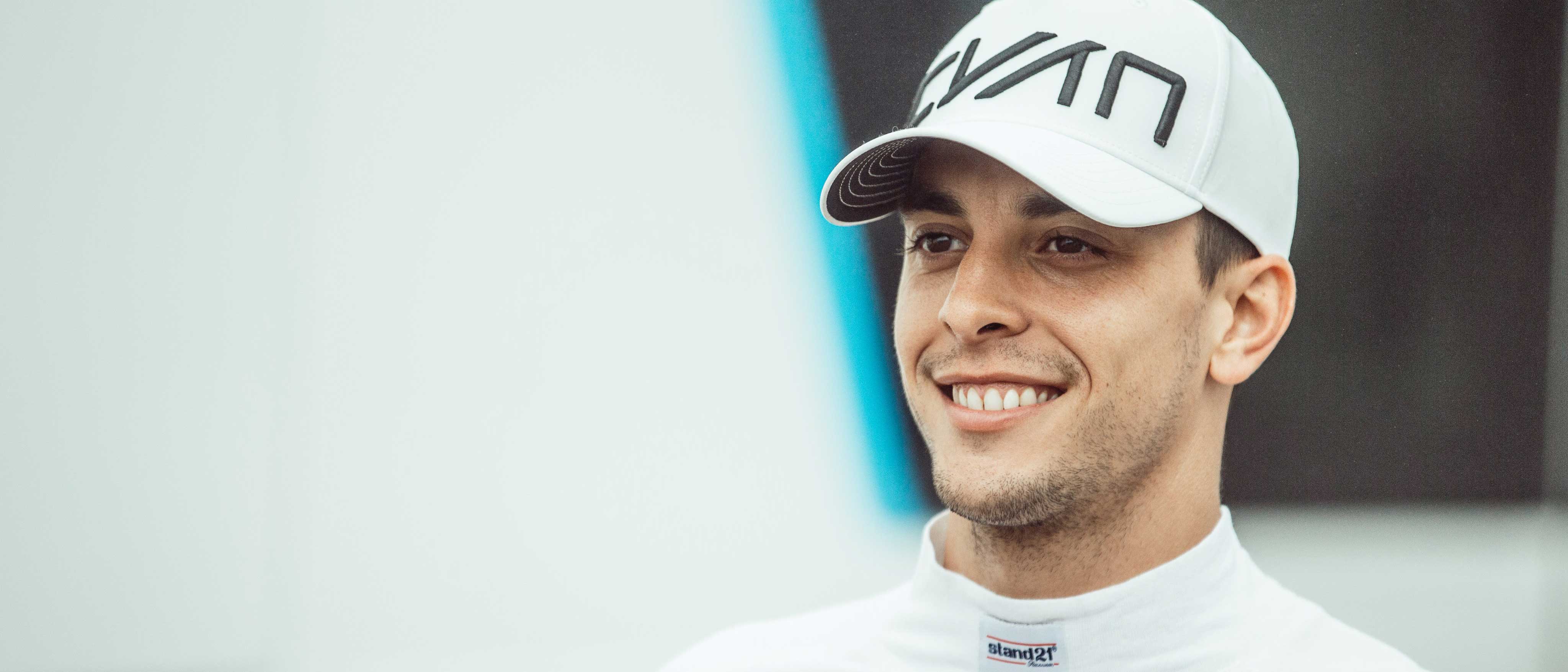 Urrutia continuar&aacute; su carrera en el WTCR