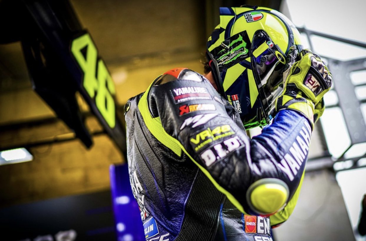 Rossi: &ldquo;Estoy destruido, pero viv&iacute; el sue&ntilde;o durante 15 vueltas&rdquo;