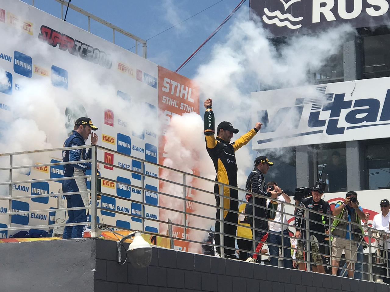 Ardusso es el flamante bicampeón del Súper TC2000 Ardusso es el flamante bicampeón del Súper TC2000